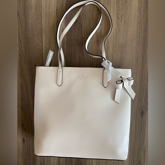 kate spade Handbags - Kate Spade Brynn White Saffiano Tote Bag